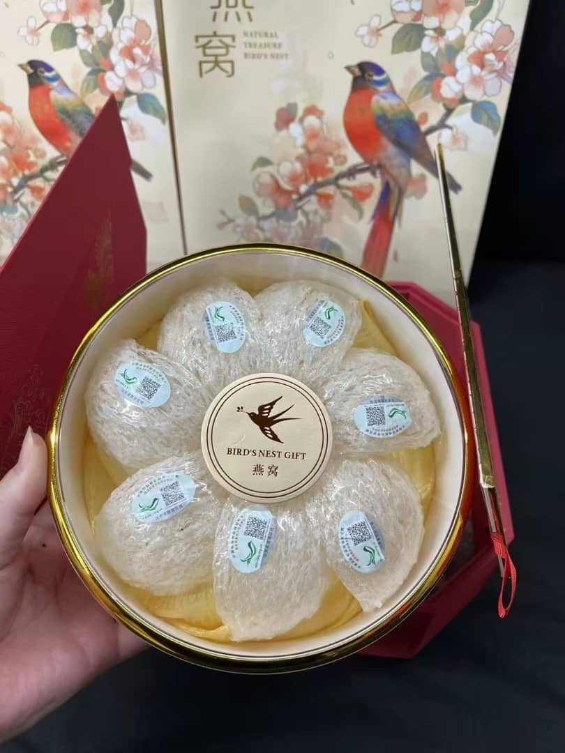Golden Silk Birds Nest